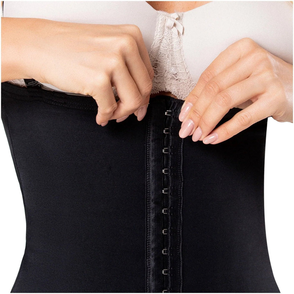 Diane & Geordi 002376 | Strapless Thong Body Shaper with Latex Tummy Control | High Compression Faja - Colombian Shapewear | Siluets