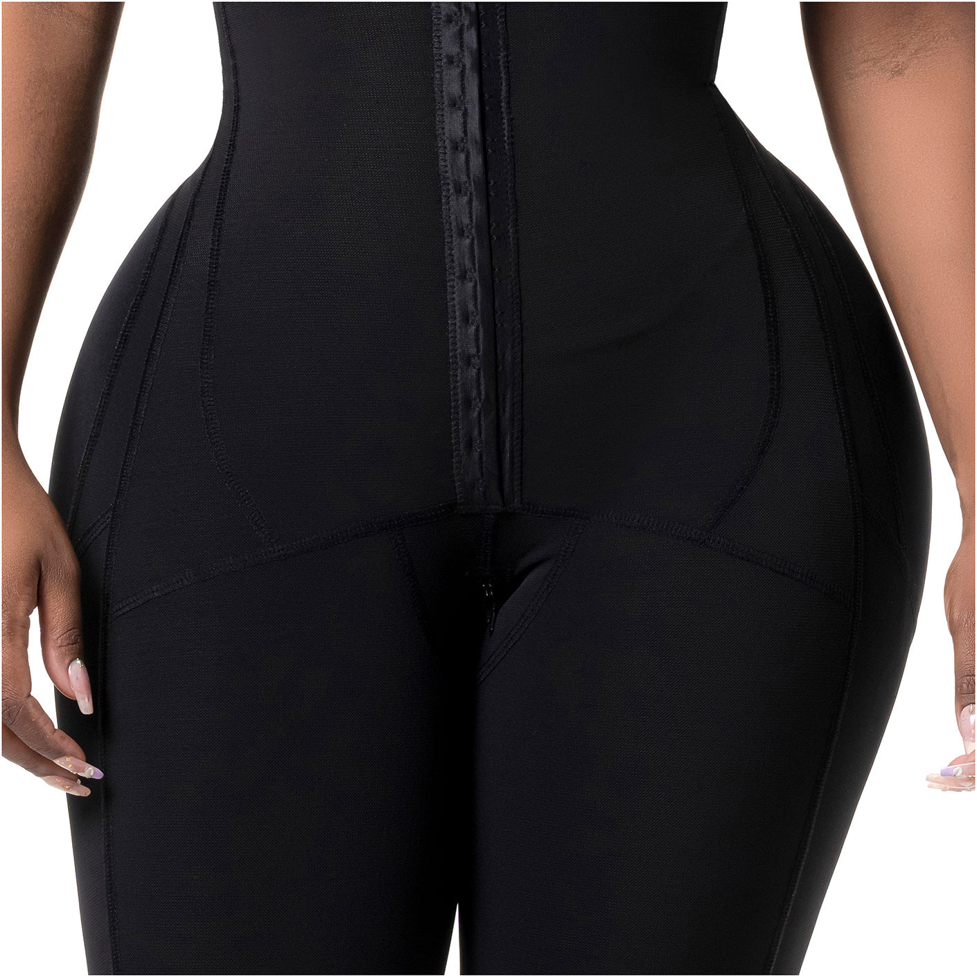 Snatched SNA-DC05L1 Snatched