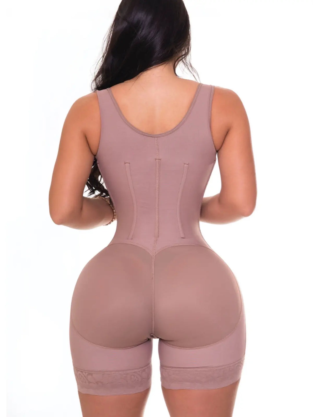 Siluet Full-Body Shapewear with Built-In Bra and Boning - Achieve the Perfect Hourglass Figure Siluets